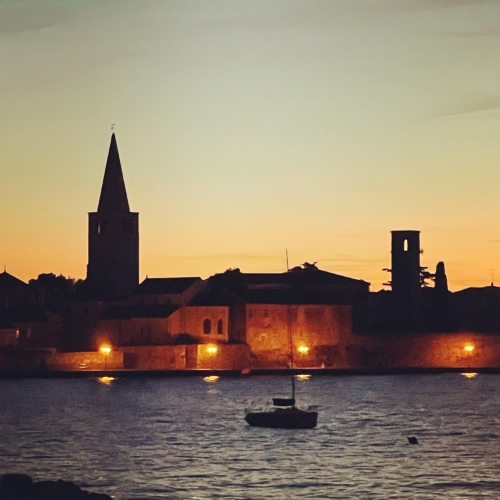 Porec by night